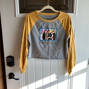 Friends Grey/Yllw Varsity Top Size Large